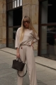 luźny komplet beżowy damski street style