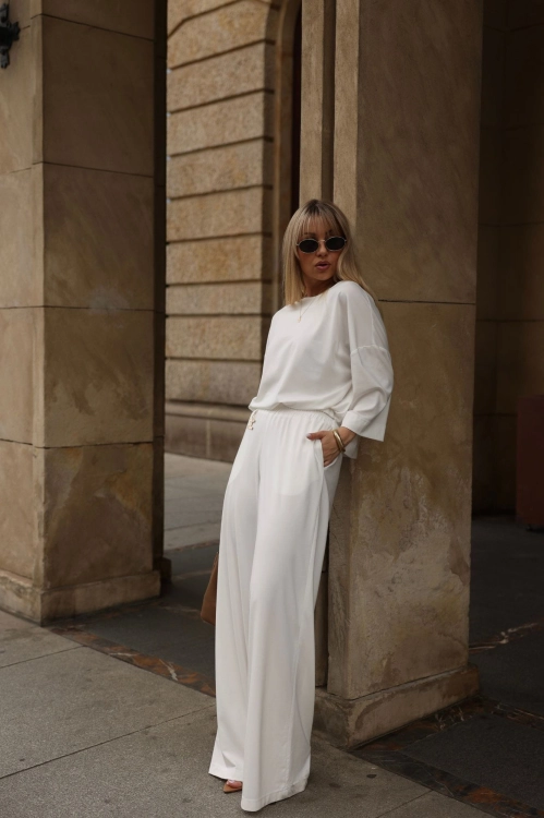elegancki biały komplet damski casual