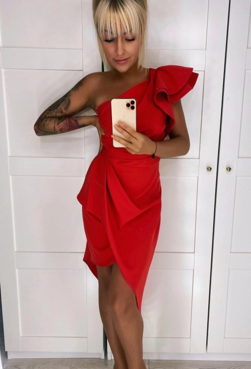 Sukienka Bella na jedno ramię asymetryczna czerwona